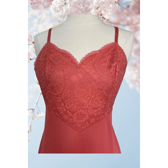 Vanity Fair NWT VTG Peach Lace  Slip Dress Size 32 S‎ - Picture 3 of 7